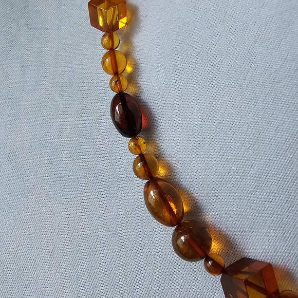 Amber beads necklace orange brown strand - Picture 6 of 15